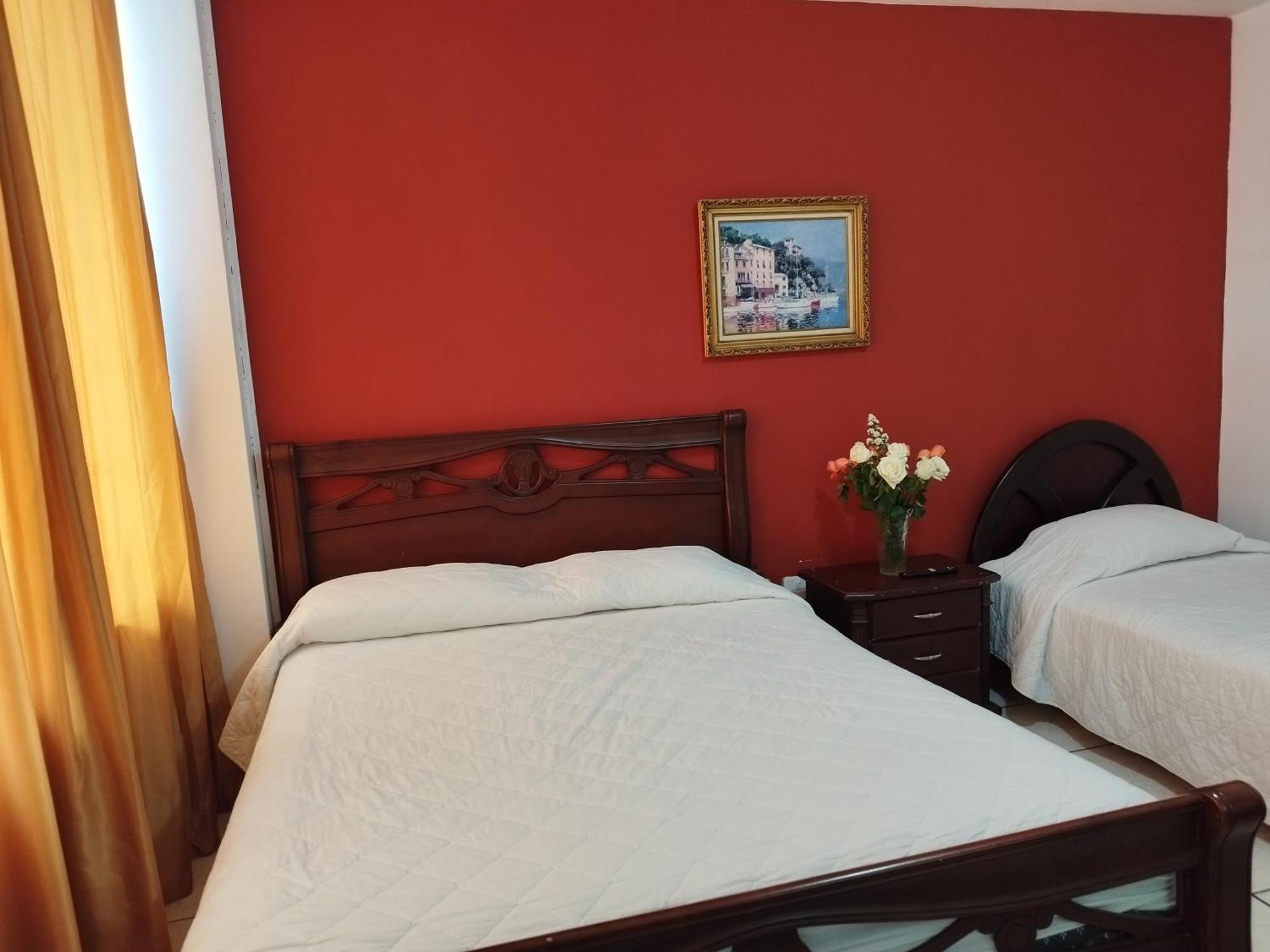 Hotel Puerta Del Sol Санто-Домінґо-де-лос-Колорадос Екстер'єр фото