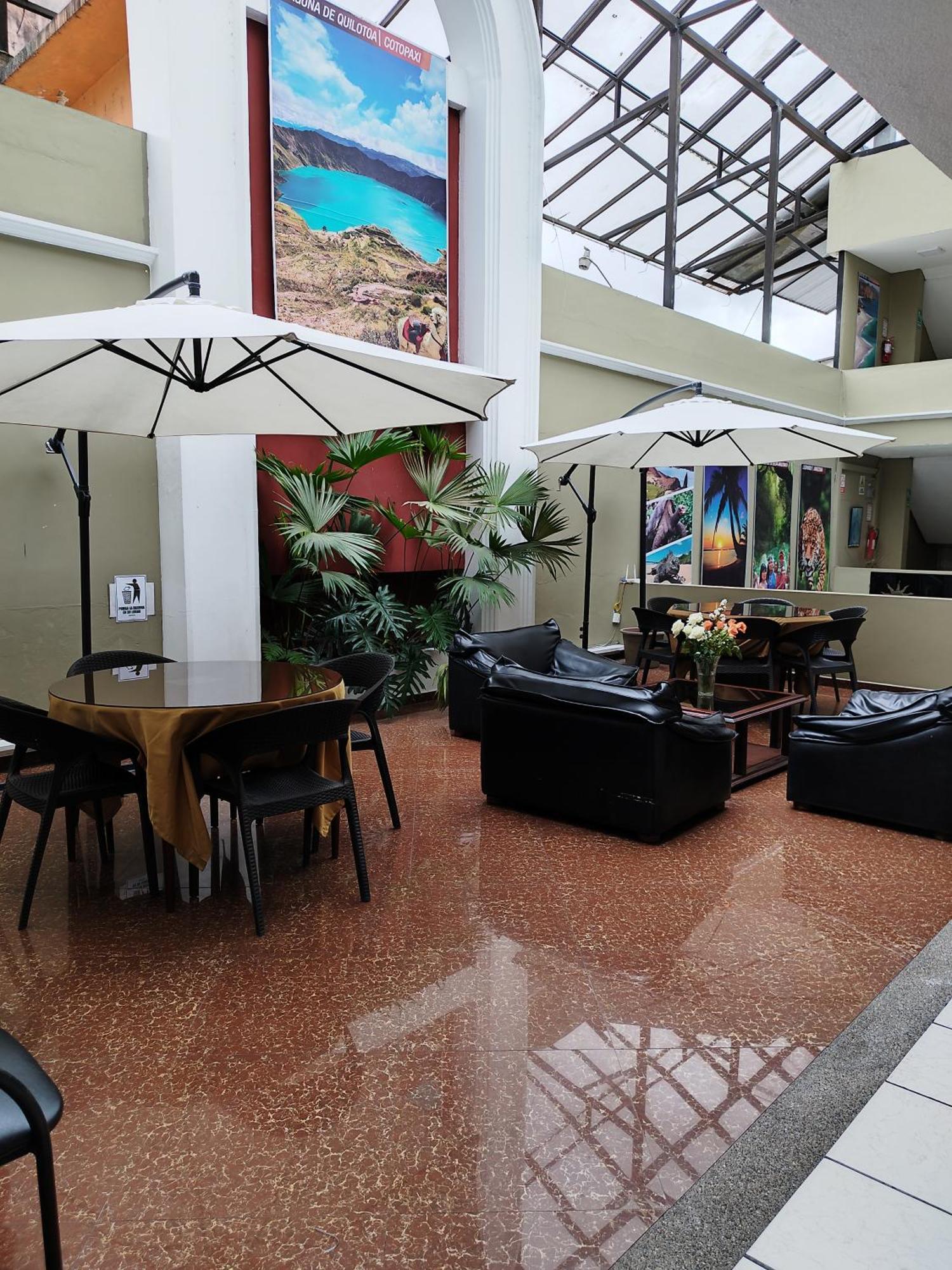 Hotel Puerta Del Sol Санто-Домінґо-де-лос-Колорадос Екстер'єр фото