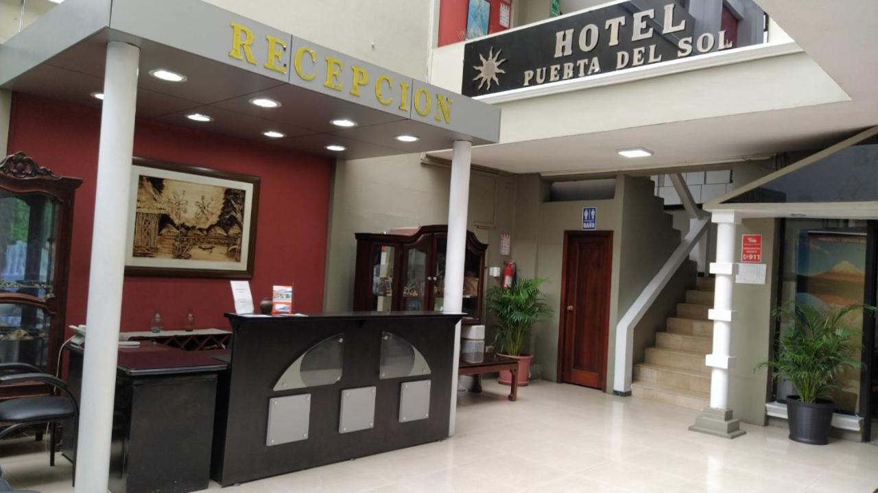 Hotel Puerta Del Sol Санто-Домінґо-де-лос-Колорадос Екстер'єр фото